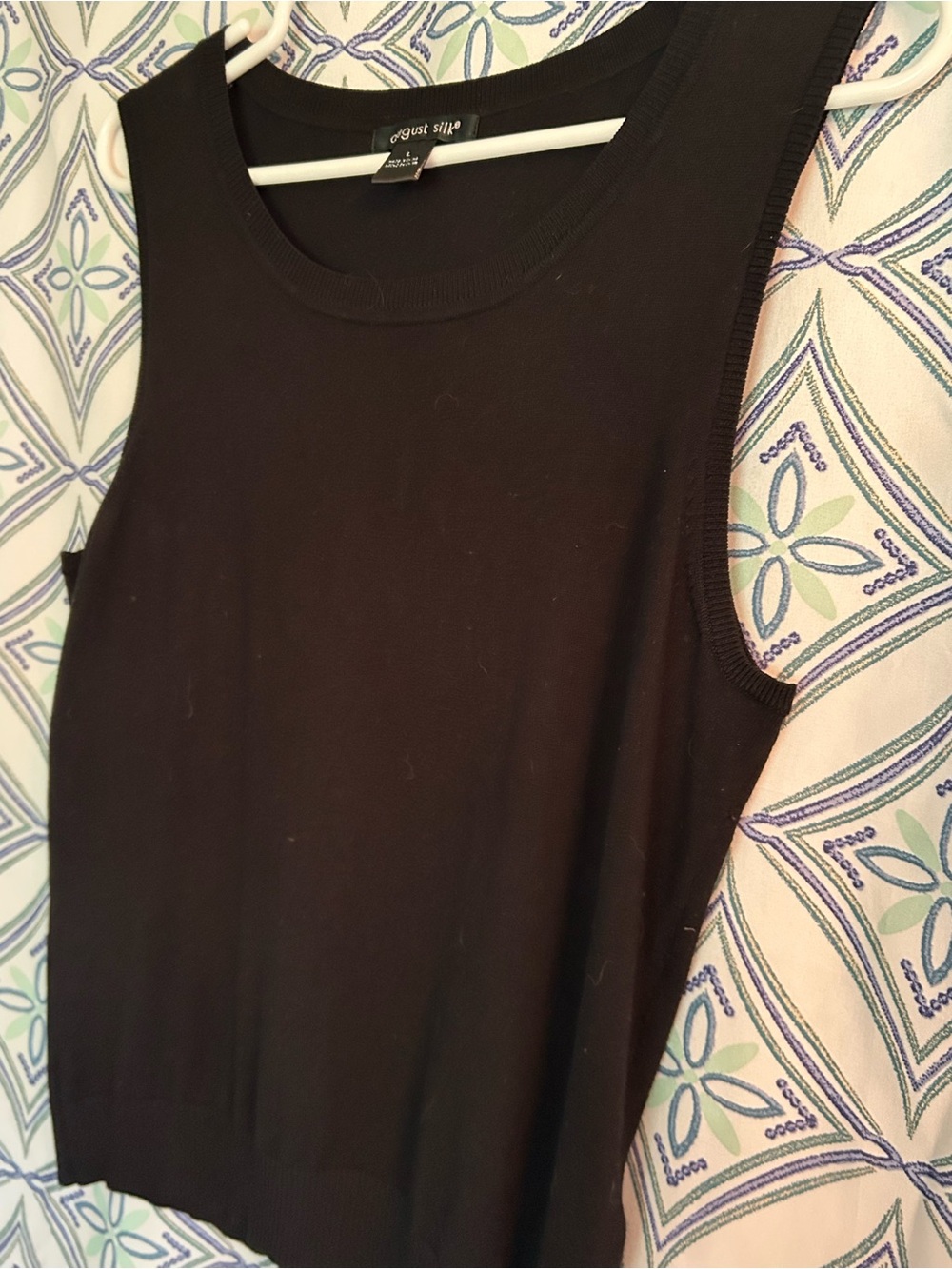 NWOT AUGUST SILK Ribbed Sleeveless Tank Top, Scoop Neck, Lightweight